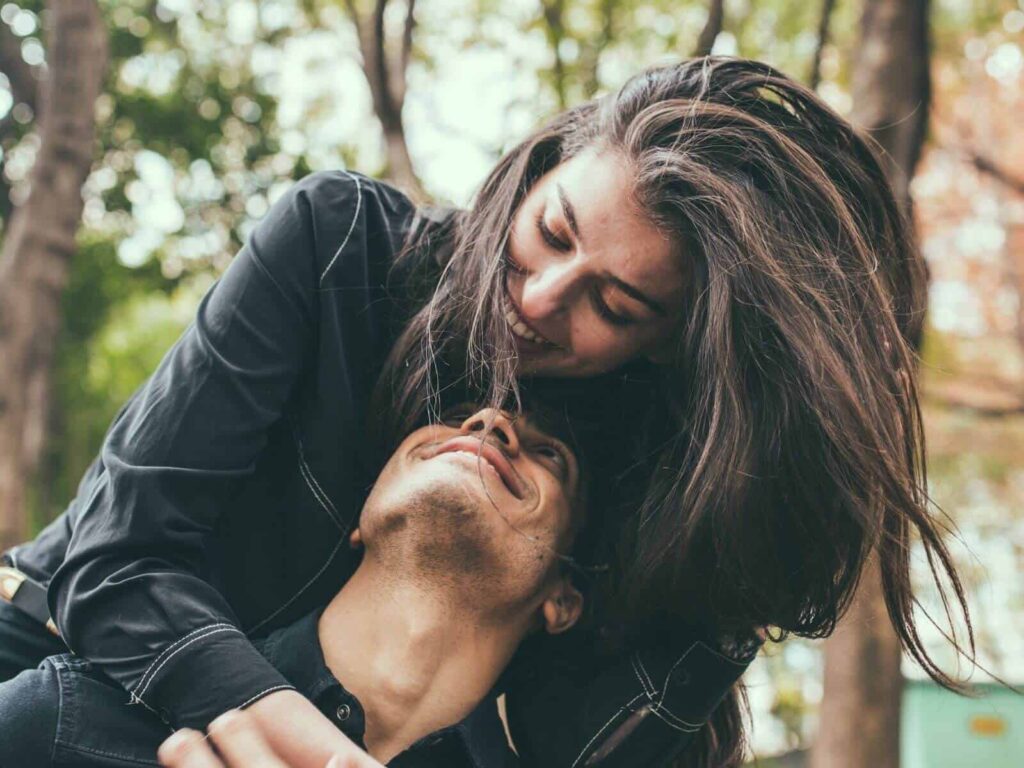 Encantamento amoroso: Tudo que você precisa saber! encantamento de amor