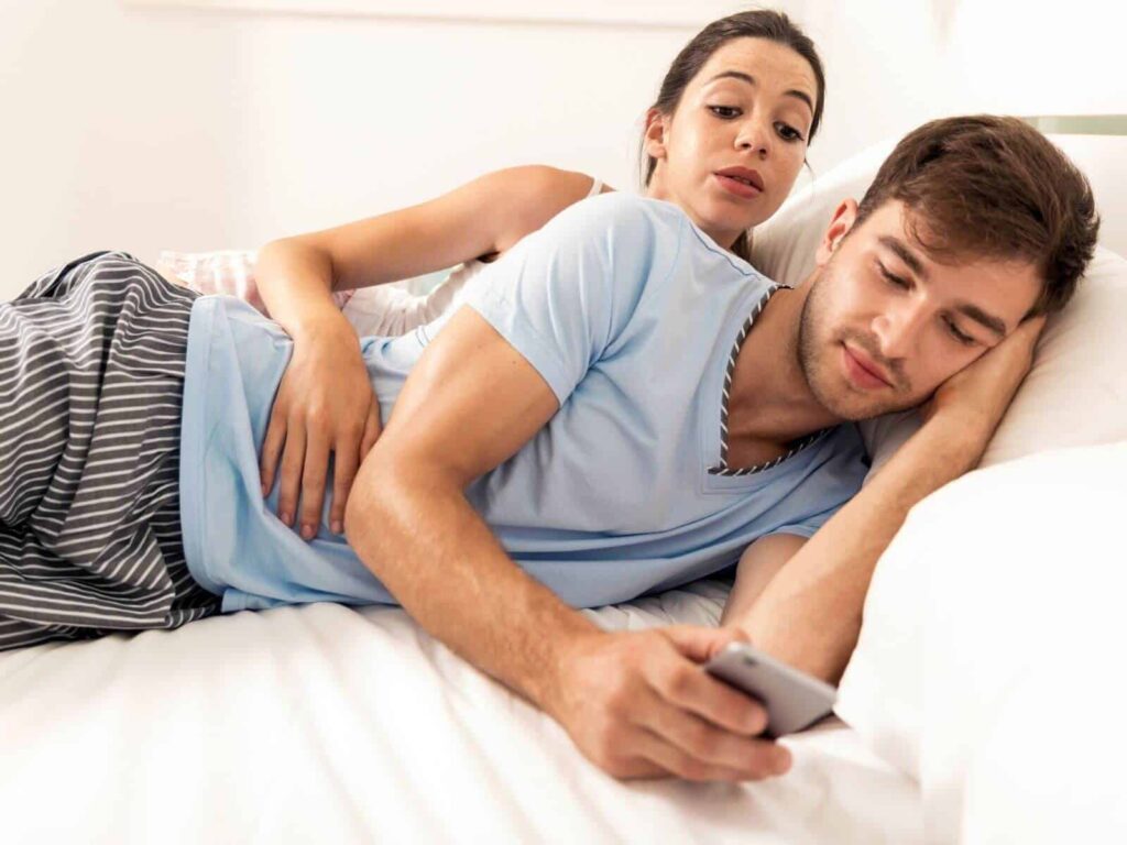 Celular acaba com casamento? Entenda melhor! celular acaba com relacionamento