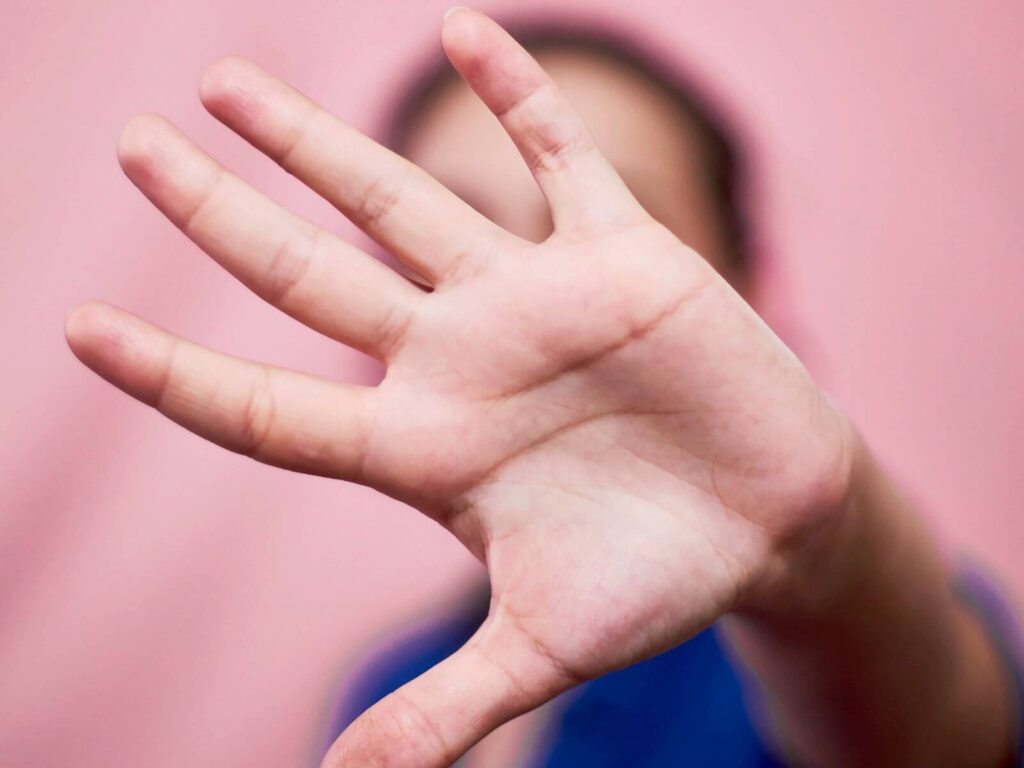 Como lidar com violência e assédio no lar? violencia e assedio