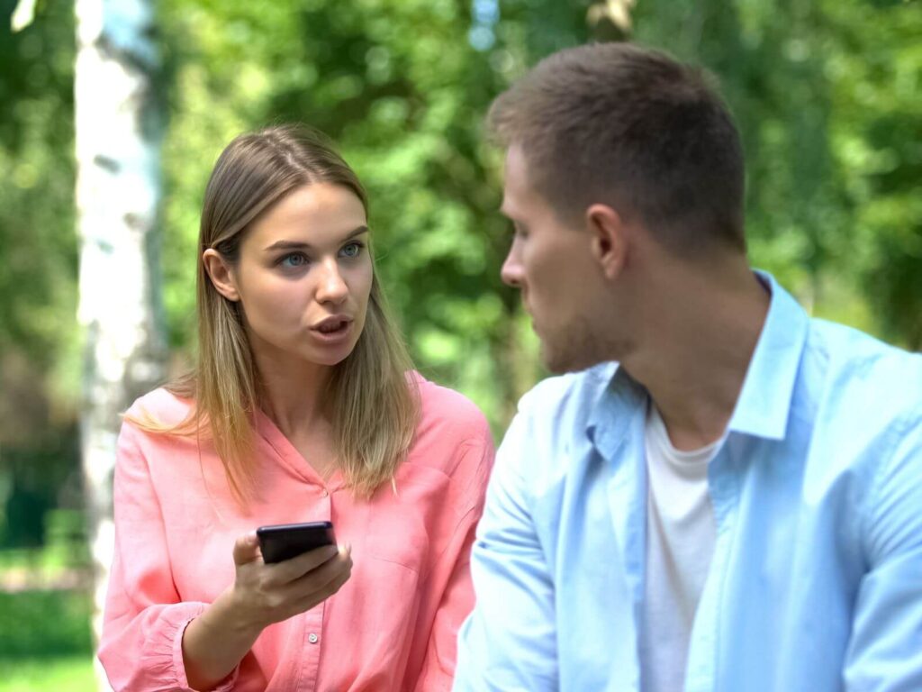 como fazer seu ex sentir sua falta mesmo estando com outra