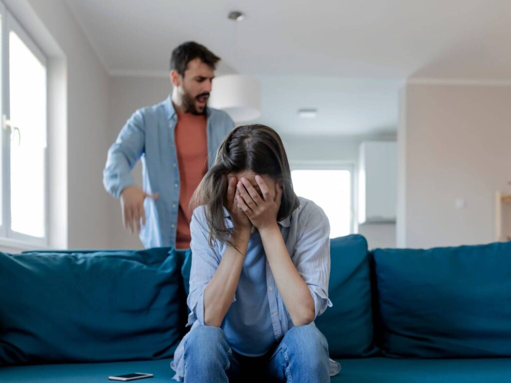 meu marido quer sair com outras pessoas