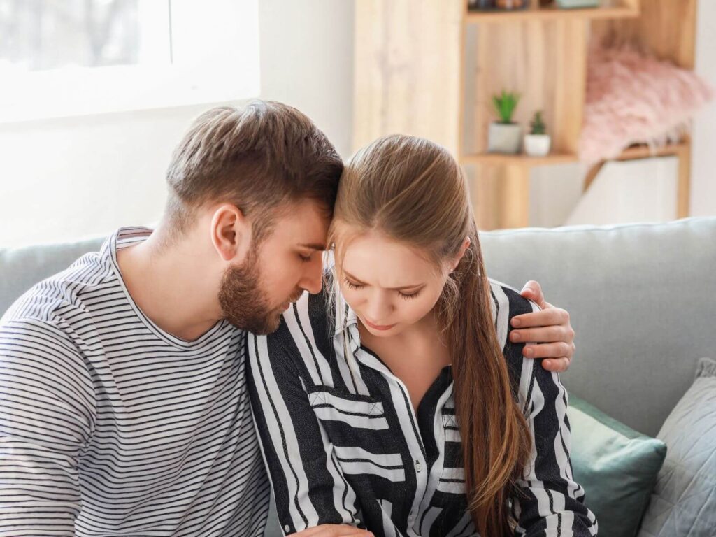 Como tirar a tristeza da minha esposa? 10 dicas! como tirar a tristeza da minha esposa