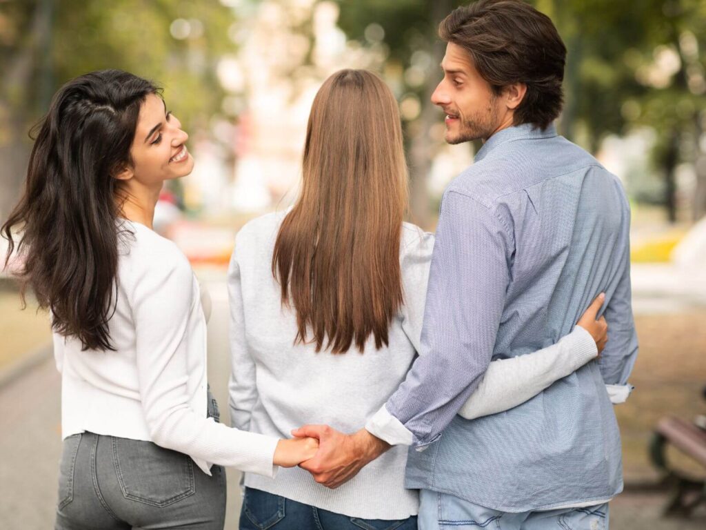 Estou apaixonado pela amiga da esposa estou apaixonado pela amiga da esposa