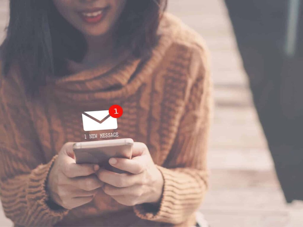 10 sinais que ela esconde algo no celular! sinais que ela esconde algo no celular