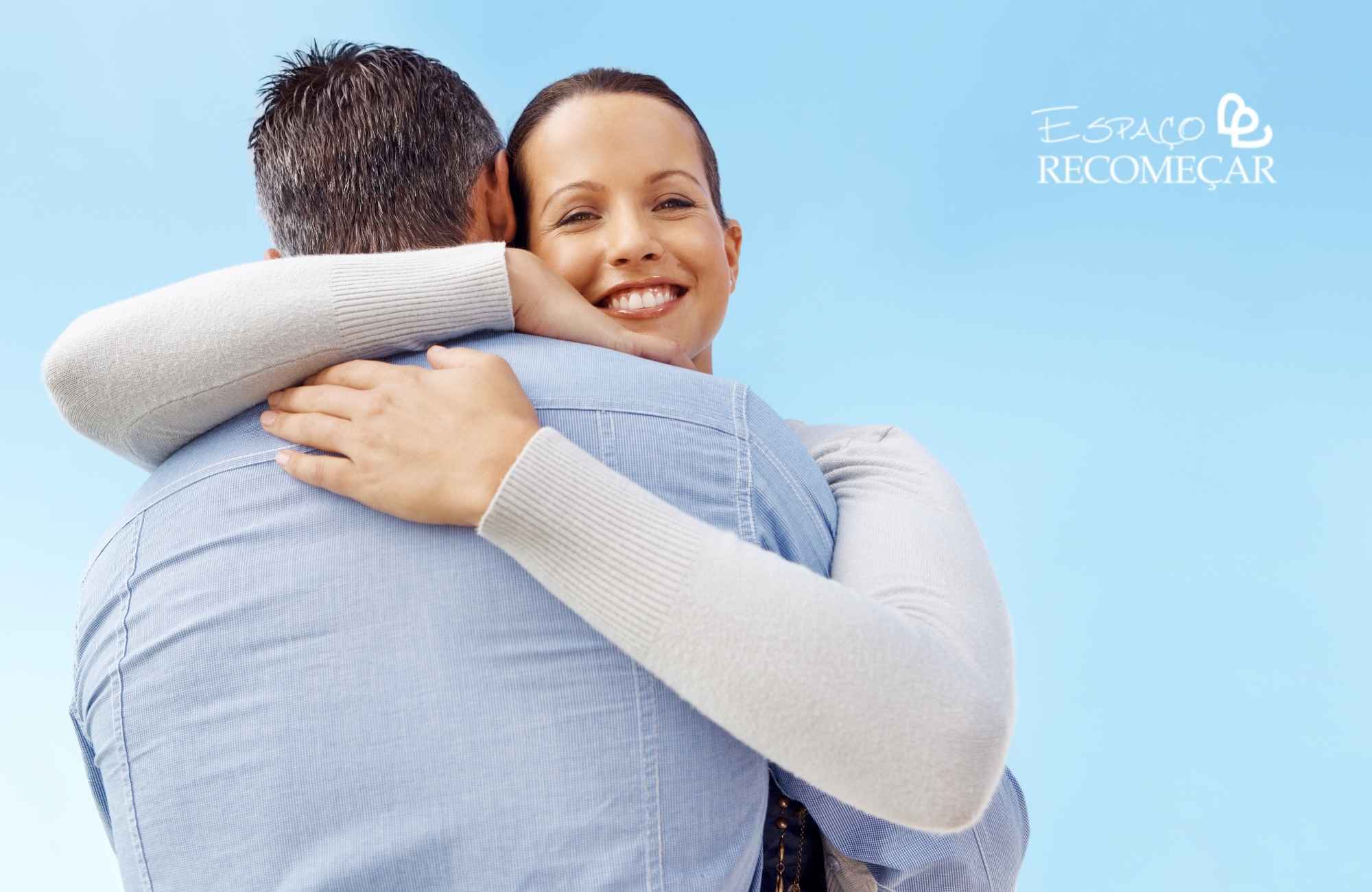 Simpatia para ele me procurar: rituais, limites e quando buscar Ajuda Espiritual - Espaço Recomeçar