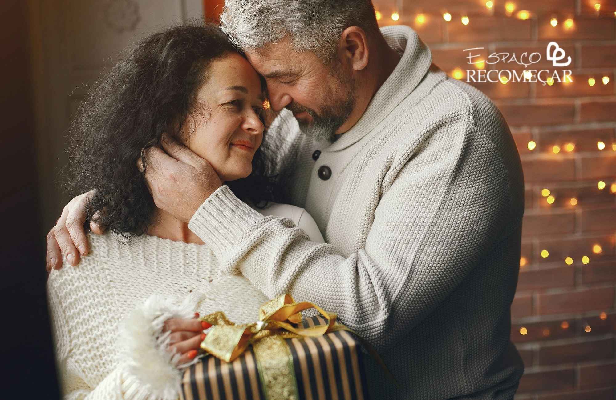 Simpatia para marido ficar louco pela esposa: 7 rituais para reacender a paixão e o desejo simpatia para marido ficar louco pela esposa