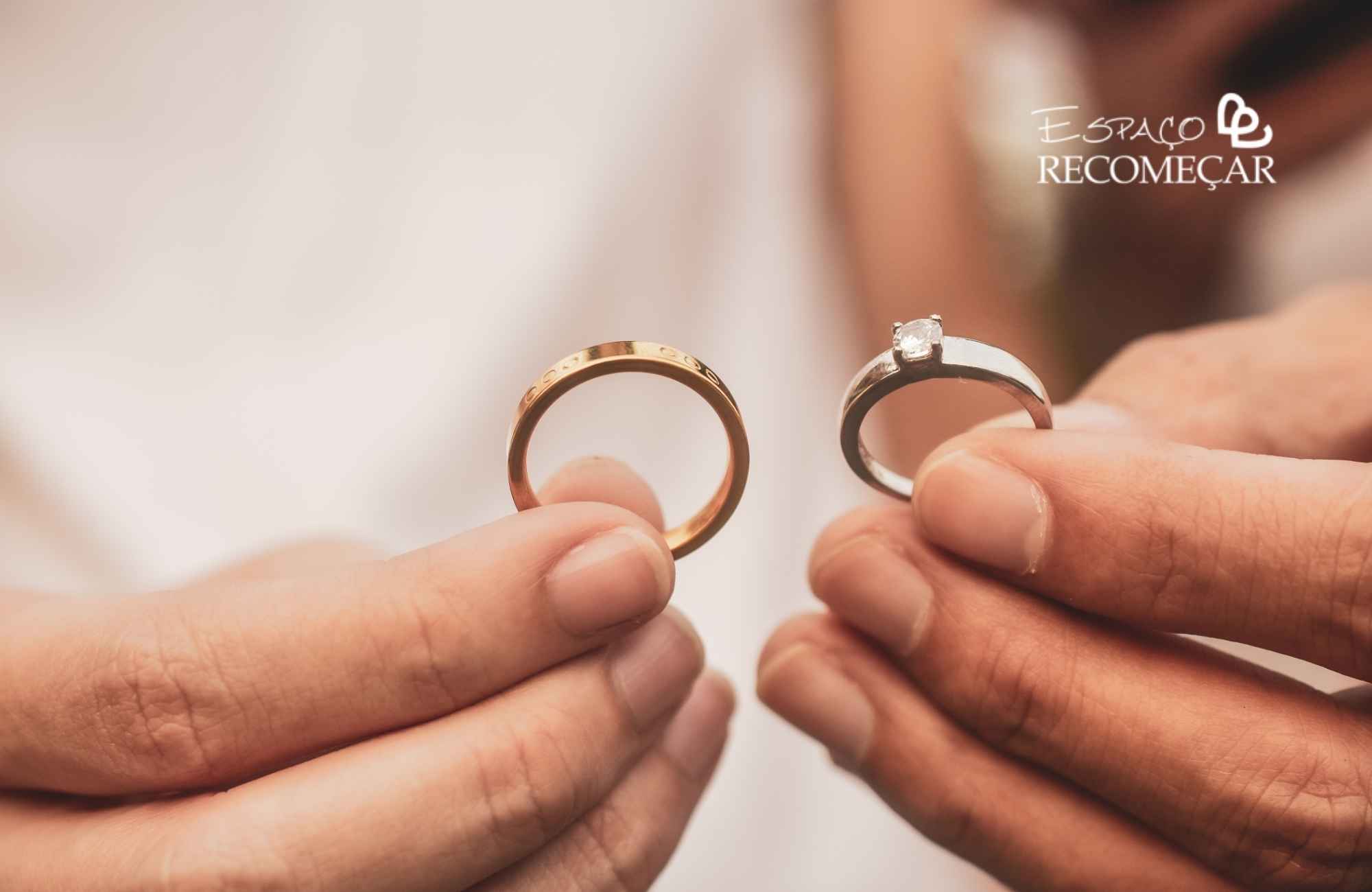 Sonhar com aliança: o que significa espiritualmente para o amor e o casamento? Sonhar com aliança